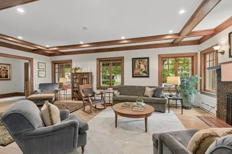 639 South Elmwood Avenue Oak Park IL 60304