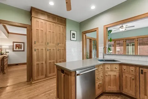 639 South Elmwood Avenue Oak Park IL 60304