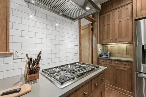 639 South Elmwood Avenue Oak Park IL 60304