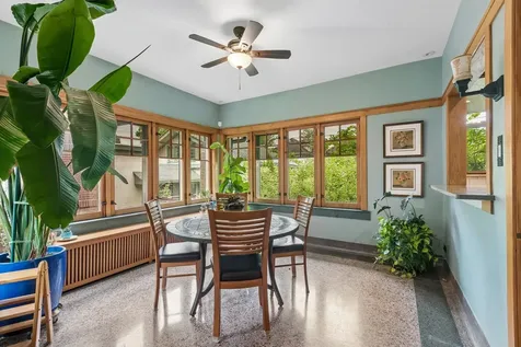 639 South Elmwood Avenue Oak Park IL 60304