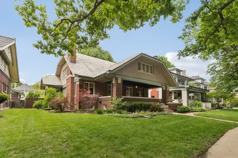 639 South Elmwood Avenue Oak Park IL 60304