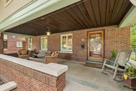 639 South Elmwood Avenue Oak Park IL 60304