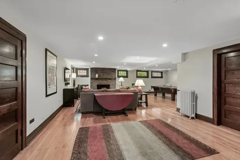 639 South Elmwood Avenue Oak Park IL 60304