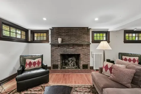 639 South Elmwood Avenue Oak Park IL 60304
