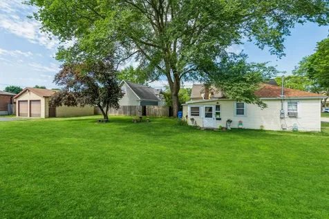319 North Lord Avenue Carpentersville IL 60110