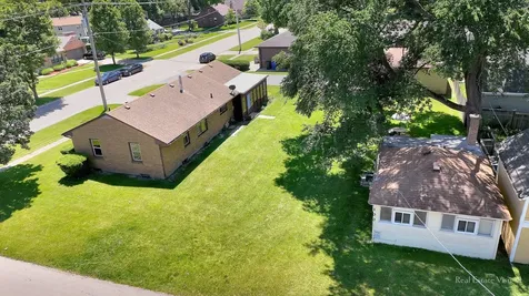319 North Lord Avenue Carpentersville IL 60110