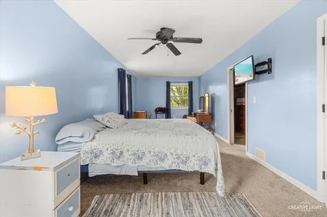 101 Lakeside Drive Dixon IL 61021
