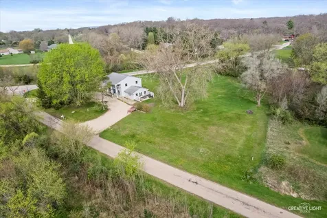 101 Lakeside Drive Dixon IL 61021