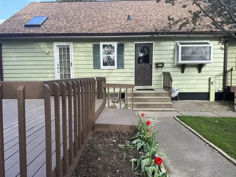 609 Moss Place Dixon IL 61021