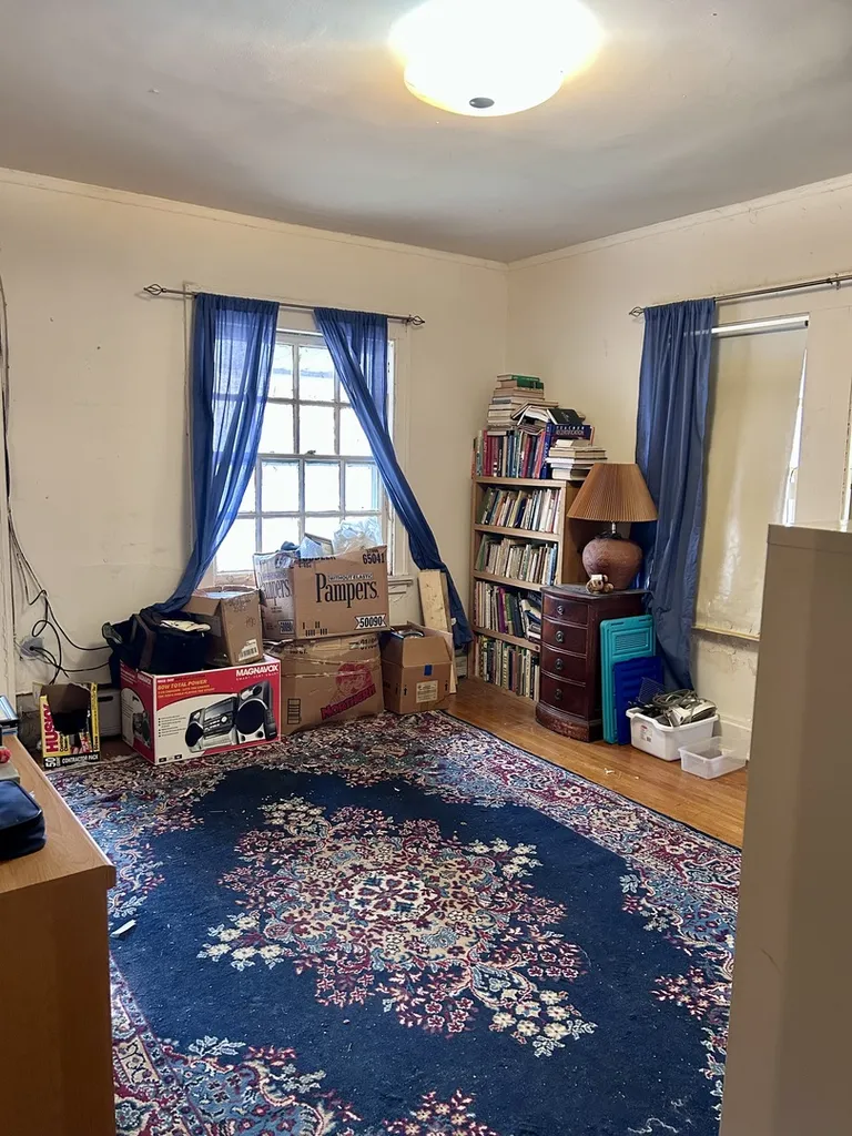 6845 South Chappel Avenue Chicago IL 60649