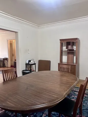6845 South Chappel Avenue Chicago IL 60649