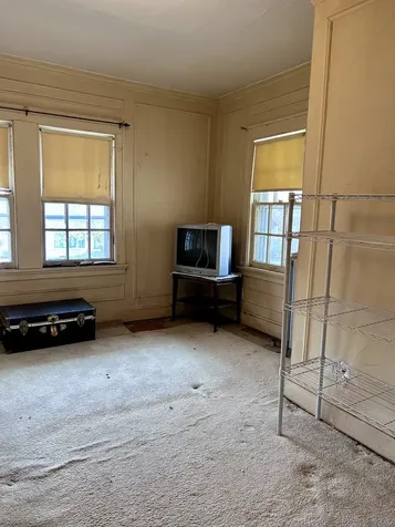 6845 South Chappel Avenue Chicago IL 60649