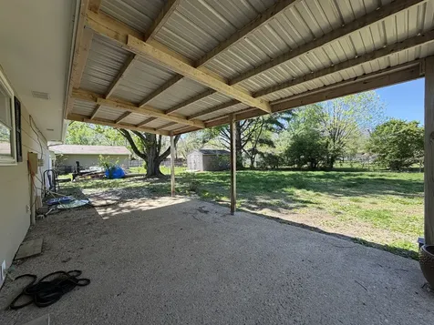 2100 Ironwood Lane Charleston IL 61920