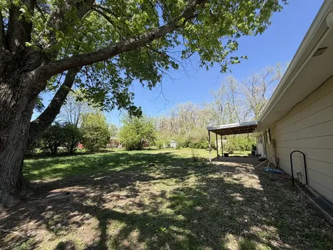 2100 Ironwood Lane Charleston IL 61920