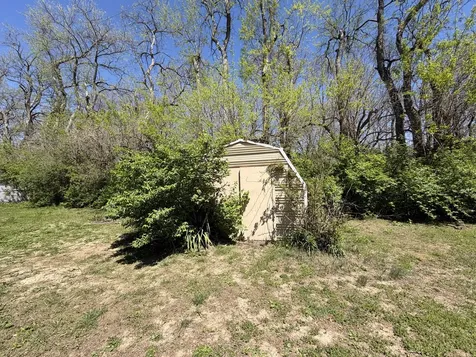 2100 Ironwood Lane Charleston IL 61920