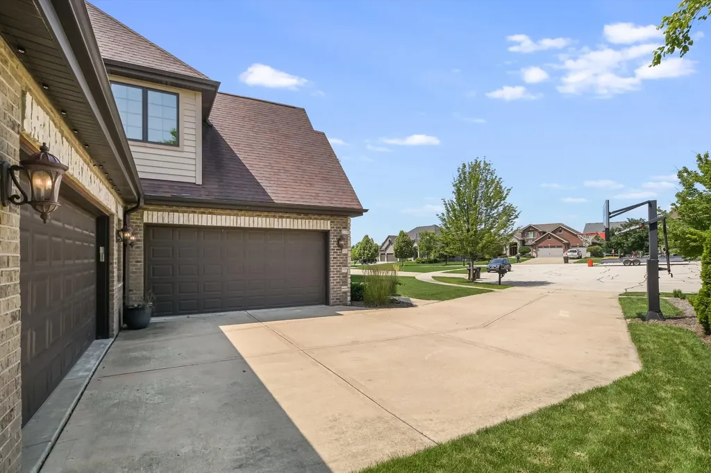 12023 Ashbrook Lane Mokena IL 60448