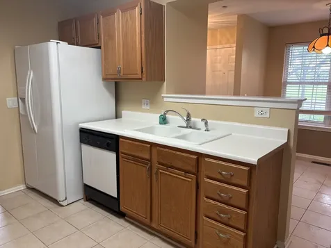 1602 Columbia Circle Bartlett IL 60103
