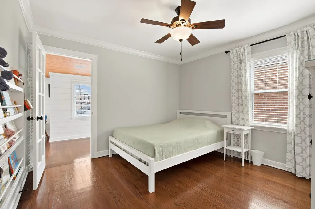 6039 North Richmond Street Chicago IL 60659