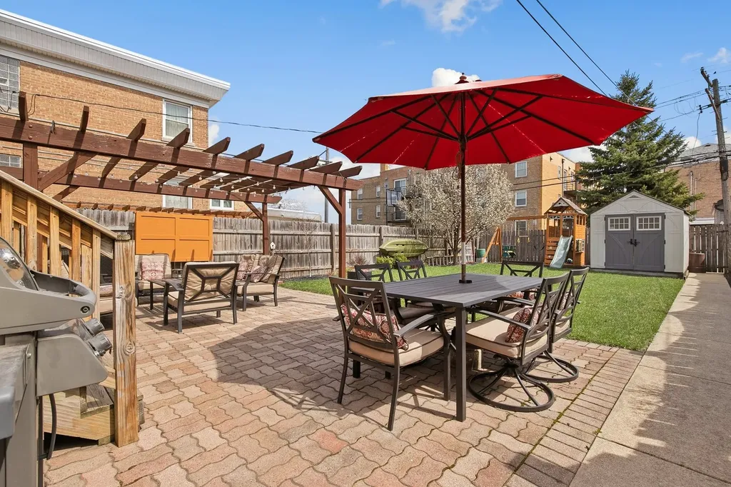 6039 North Richmond Street Chicago IL 60659