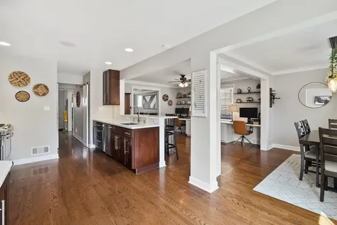 6039 North Richmond Street Chicago IL 60659