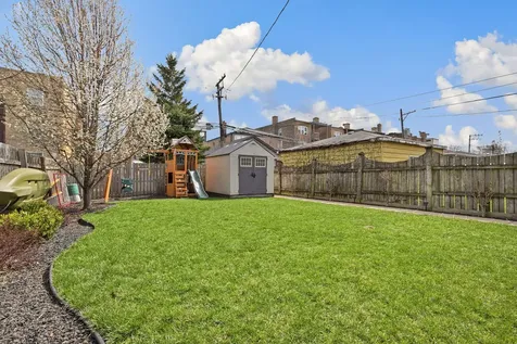 6039 North Richmond Street Chicago IL 60659