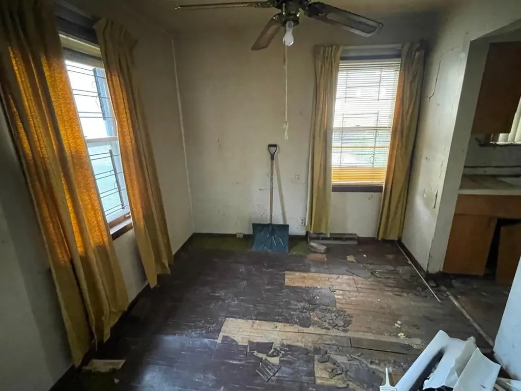 12469 South Wabash Avenue Chicago IL 60628