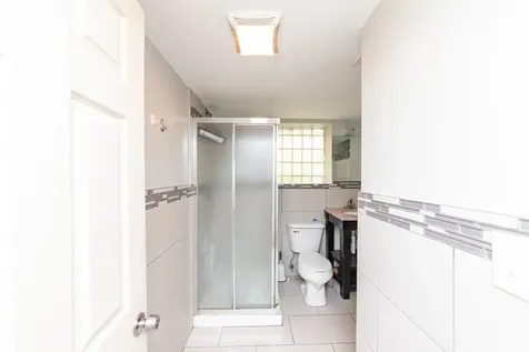 5344 West Eddy Street Chicago IL 60641