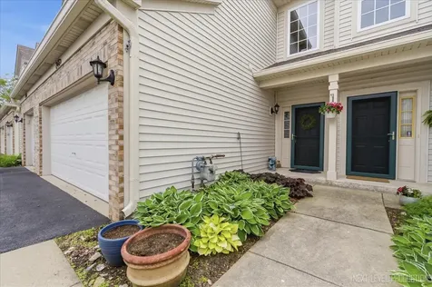 246 Nicole Drive South Elgin IL 60177