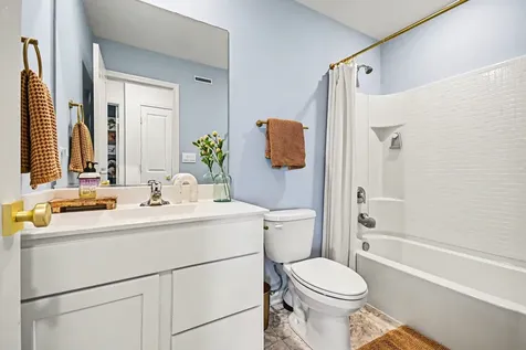 854 Briar Glen Court Hampshire IL 60140