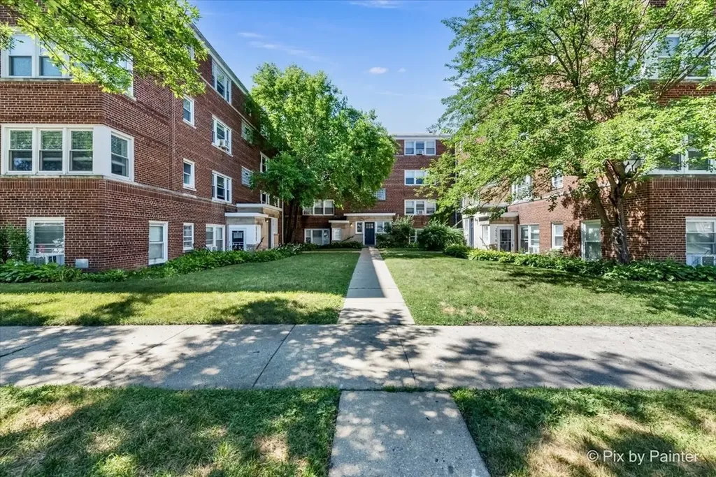 2729 West Berwyn Avenue Chicago IL 60625