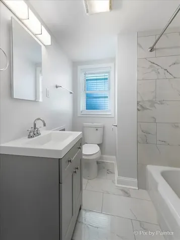 2729 West Berwyn Avenue Chicago IL 60625