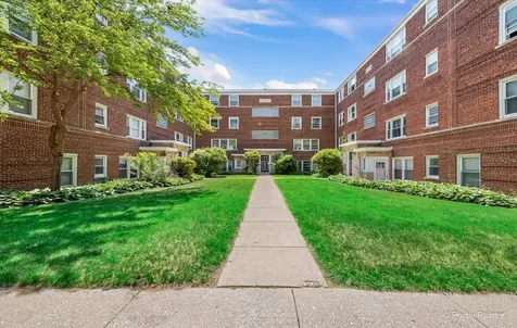 2729 West Berwyn Avenue Chicago IL 60625