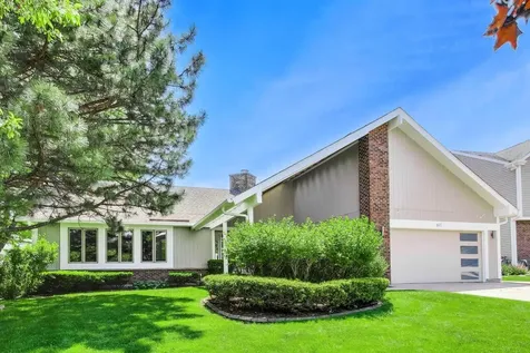 611 West Whiting Lane Arlington Heights IL 60004