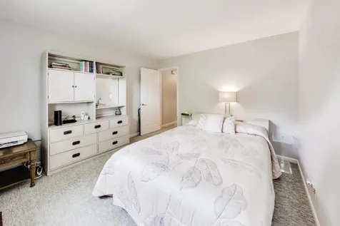 611 West Whiting Lane Arlington Heights IL 60004