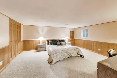 611 West Whiting Lane Arlington Heights IL 60004