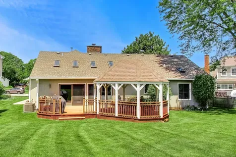 611 West Whiting Lane Arlington Heights IL 60004