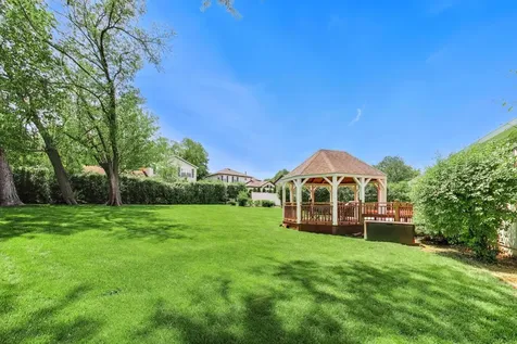 611 West Whiting Lane Arlington Heights IL 60004