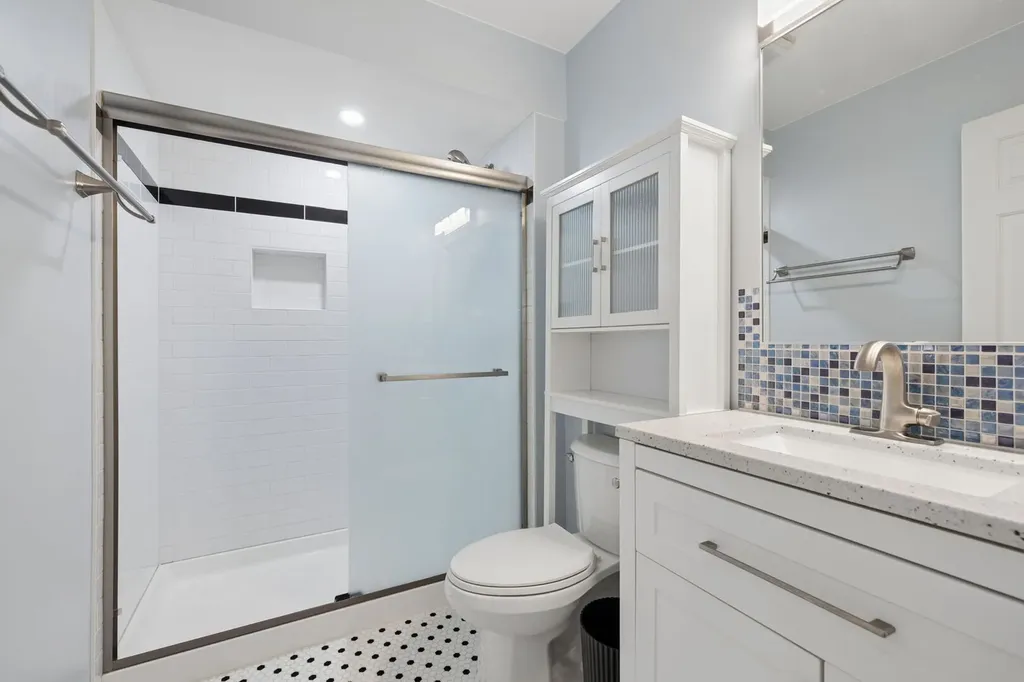 11133 Indian Woods Drive Indian Head Park IL 60525