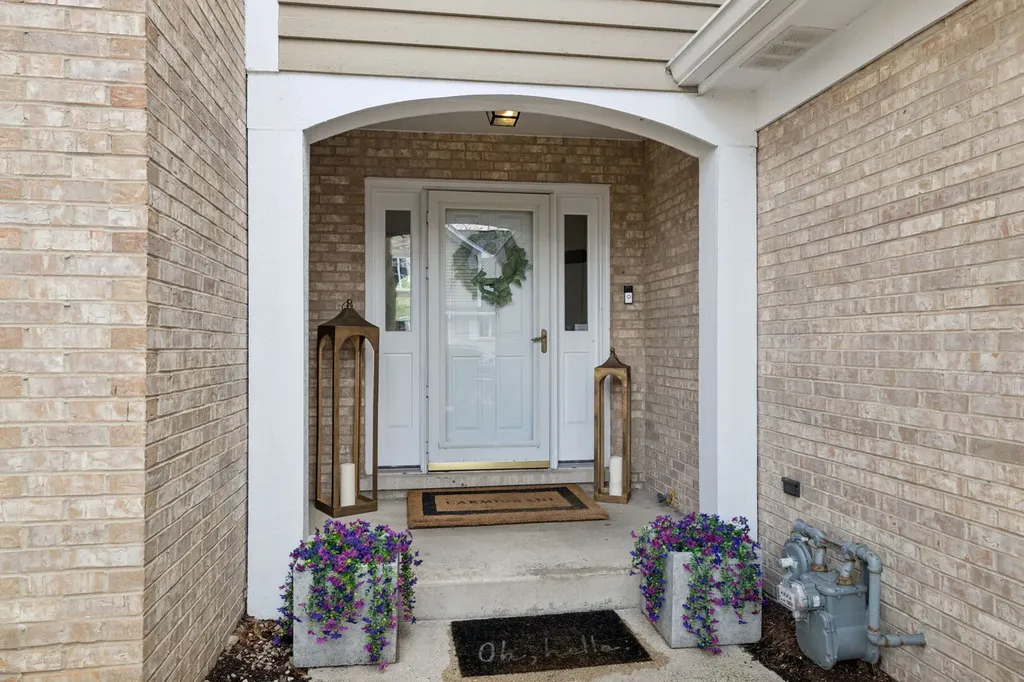11133 Indian Woods Drive Indian Head Park IL 60525