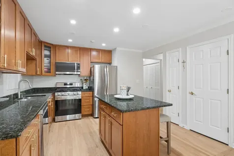 11133 Indian Woods Drive Indian Head Park IL 60525