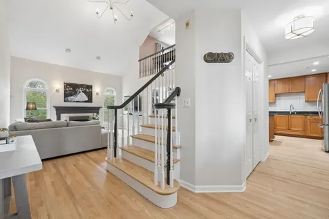 11133 Indian Woods Drive Indian Head Park IL 60525
