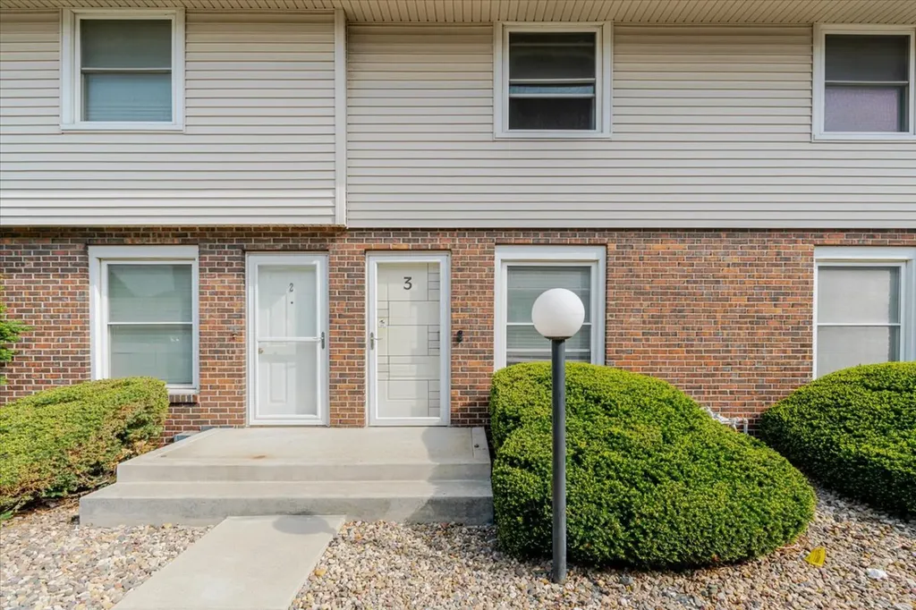 103 South Towanda Avenue Normal IL 61761