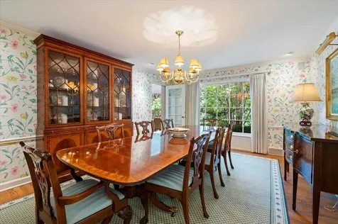 92 Indian Hill Road Winnetka IL 60093