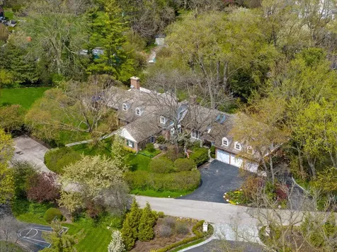 92 Indian Hill Road Winnetka IL 60093