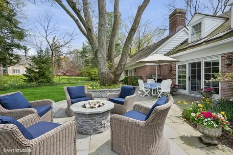92 Indian Hill Road Winnetka IL 60093