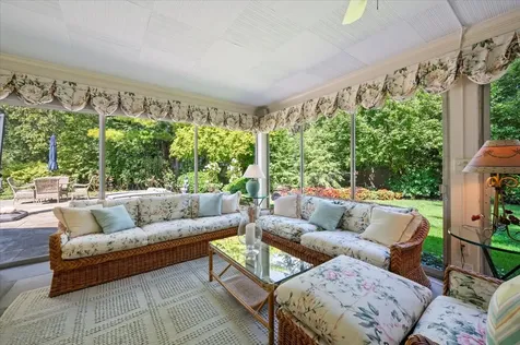 92 Indian Hill Road Winnetka IL 60093
