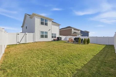 117 Fieldcrest Avenue Hampshire IL 60140