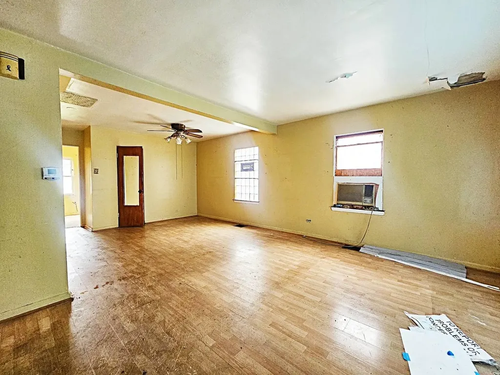 10650 South Peoria Street Chicago IL 60643