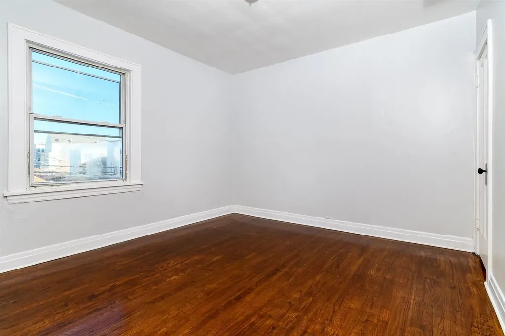 646 West 35th Street Chicago IL 60616