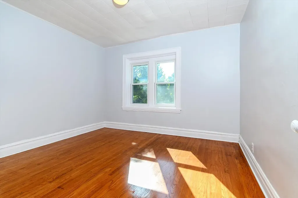 646 West 35th Street Chicago IL 60616